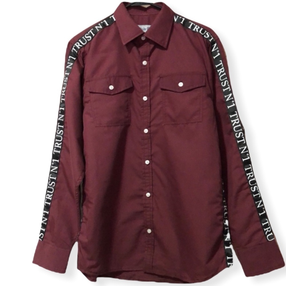 Attitude Gold button down shirt size M